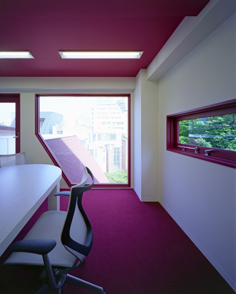 Ciel Rouge Création - Architecture - Tertiaire et aménagements de bureaux - Immeuble KBP International à Tokyo - Japon Ciel Rouge Création - Architecture - Tertiaire et aménagements de bureaux - Immeuble KBP International à Tokyo - Japon